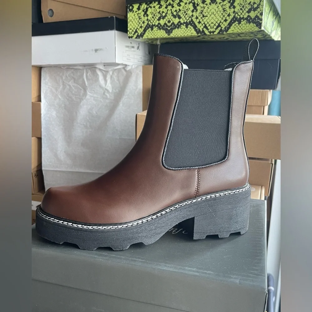 NEW - Women's Platform Chelsea Boots Chunky Heel‎ Slip On Elastic